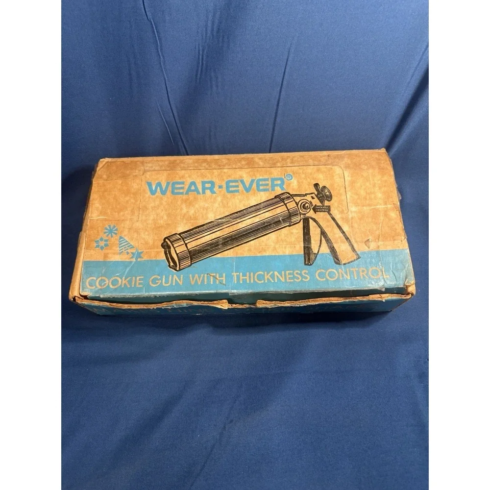 Vintage Wear-Ever Cookie Gun  With Thickness Control W Accessories Original Box